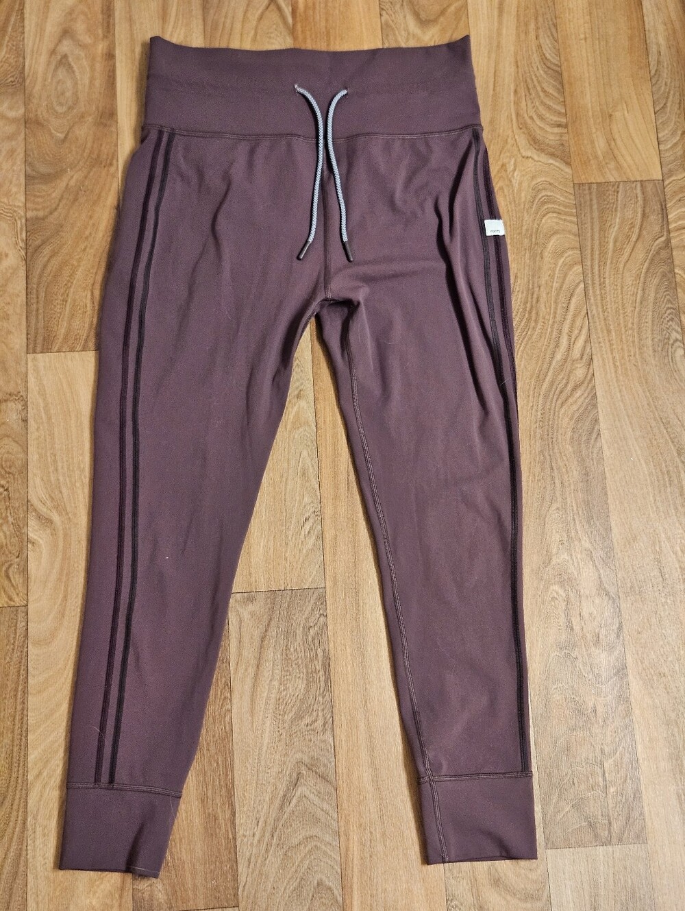 Vuori Women Joggers in Deep Maroon with Black Side Stripes- Size Large